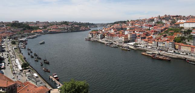 Porto e Gaia querem assegurar travessia fluvial durante o verão
