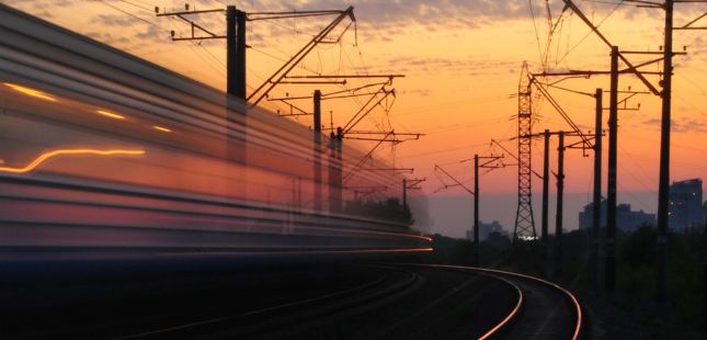 Sabia que a viagem de comboio mais longa do Mundo já começou no Porto?