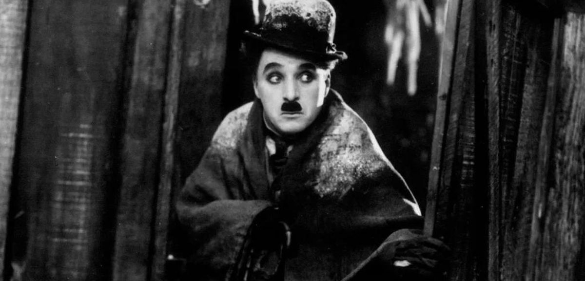 Baixem as luzes, que vem aí Charlie Chaplin e muito mais! Os filmes do Batalha estão de regresso