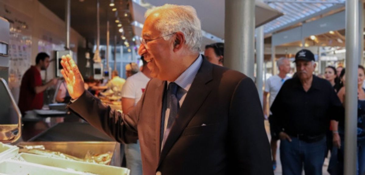 António Costa visita Mercado do Bolhão e enaltece o trabalho da Câmara do Porto