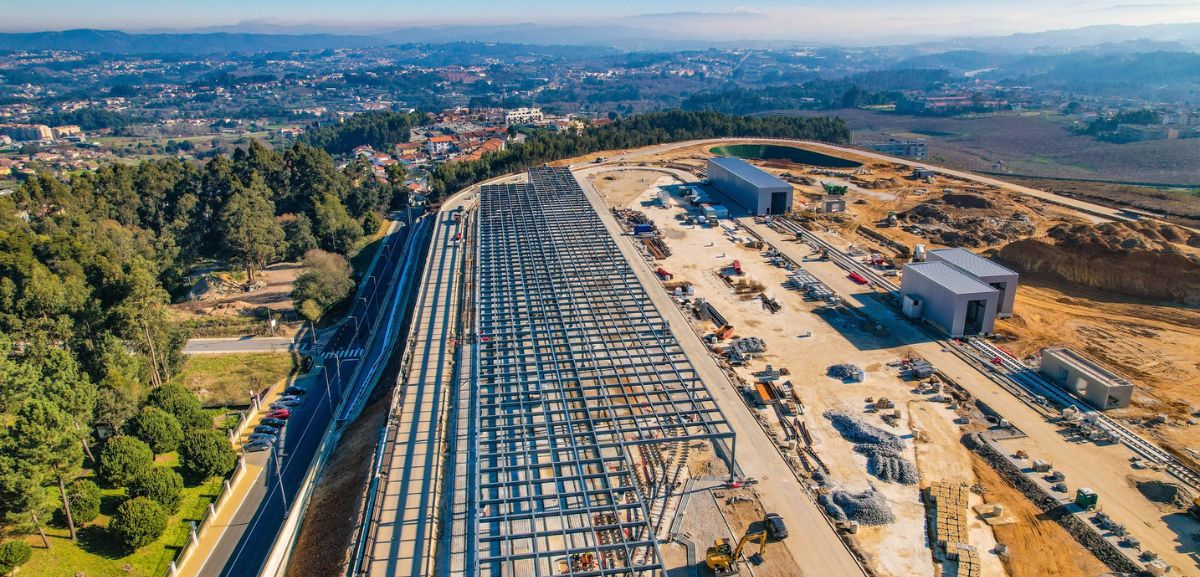 Metro do Porto está a construir um novo parque em Gaia (imagens)