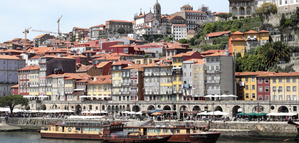 Investimento no Porto cria 26 mil empregos com  impacto de mais de 2.000 milhões no país