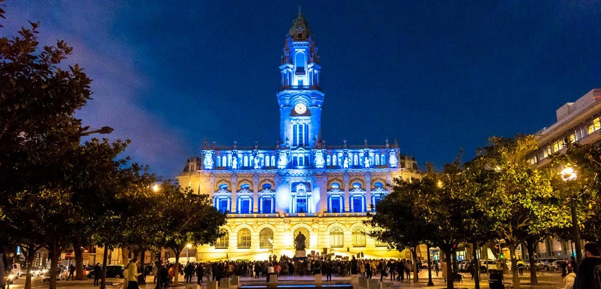 Porto ilumina Paços do Concelho com as cores da Ucrânia