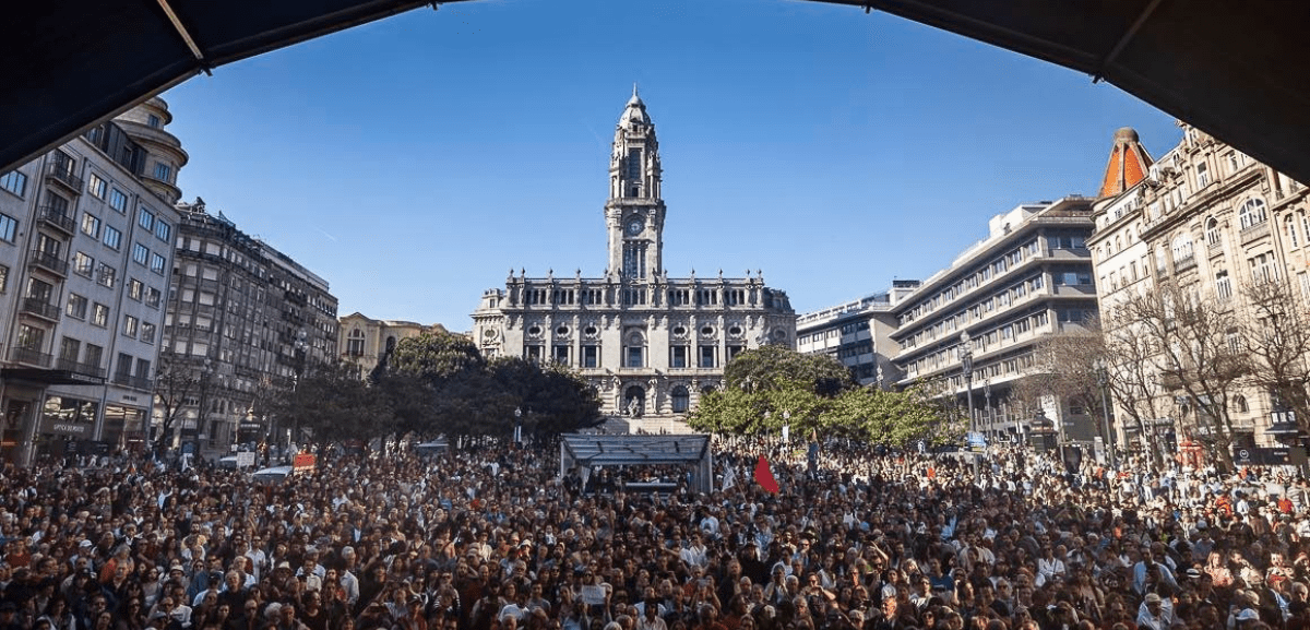 25 de abril no Porto: há música, desfiles, fogo de artifício e muito mais